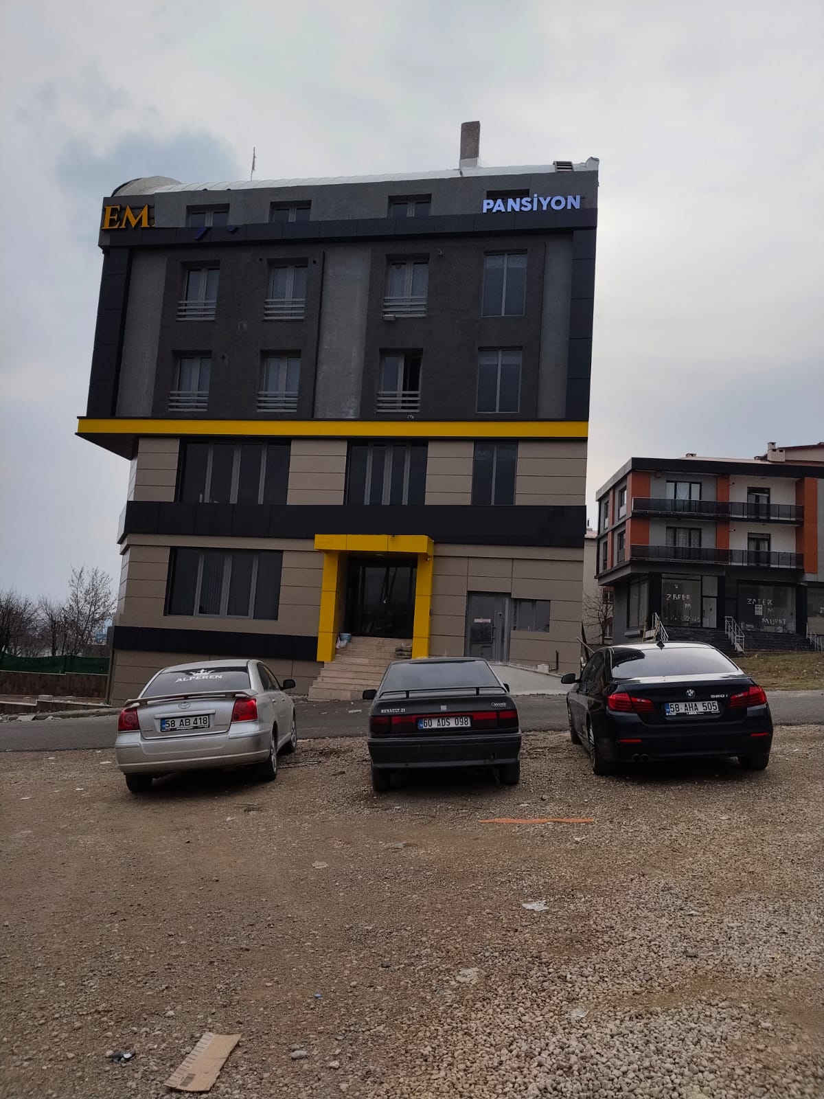 Açık Otopark & Wİ-Fi